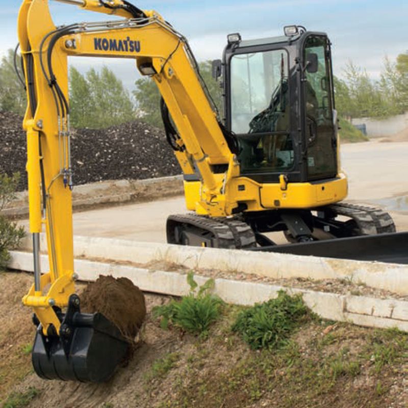 mini escavatori komatsu PCMR  PCMR  massima efficenza noleggio tecnostrutture