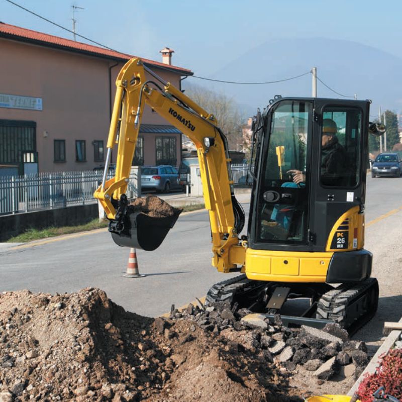 miniescavatore di semplice utilizzo komatsu PCMR  noleggio tecnostrutture –