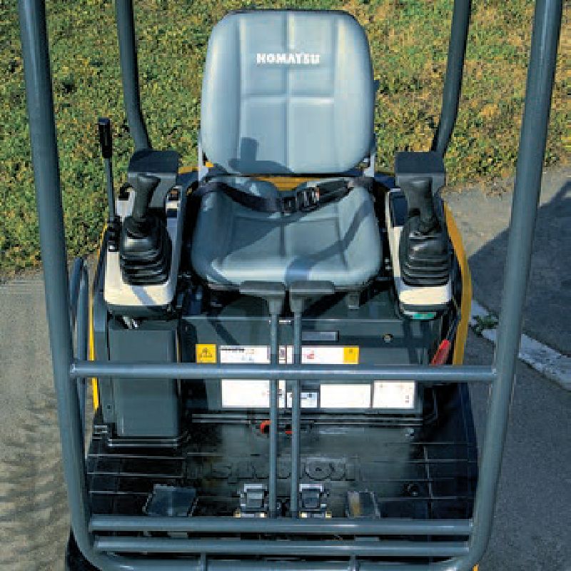 miniescavatore komatsu PCR  seconda velocita di traslazione noleggio tecnostrutture