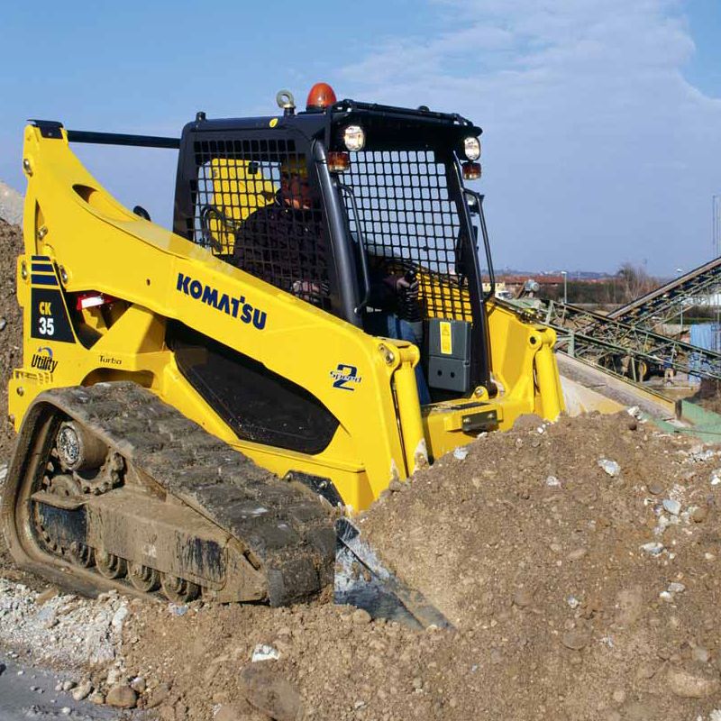 pala compatta con sottocarro cingolato komatsu ck noleggio tecnostrutture