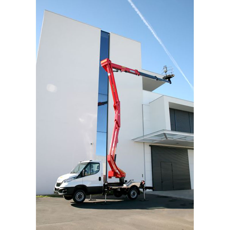 palfinger p piattaforma aerea installata su autocarro iveco daily tecnostrutture