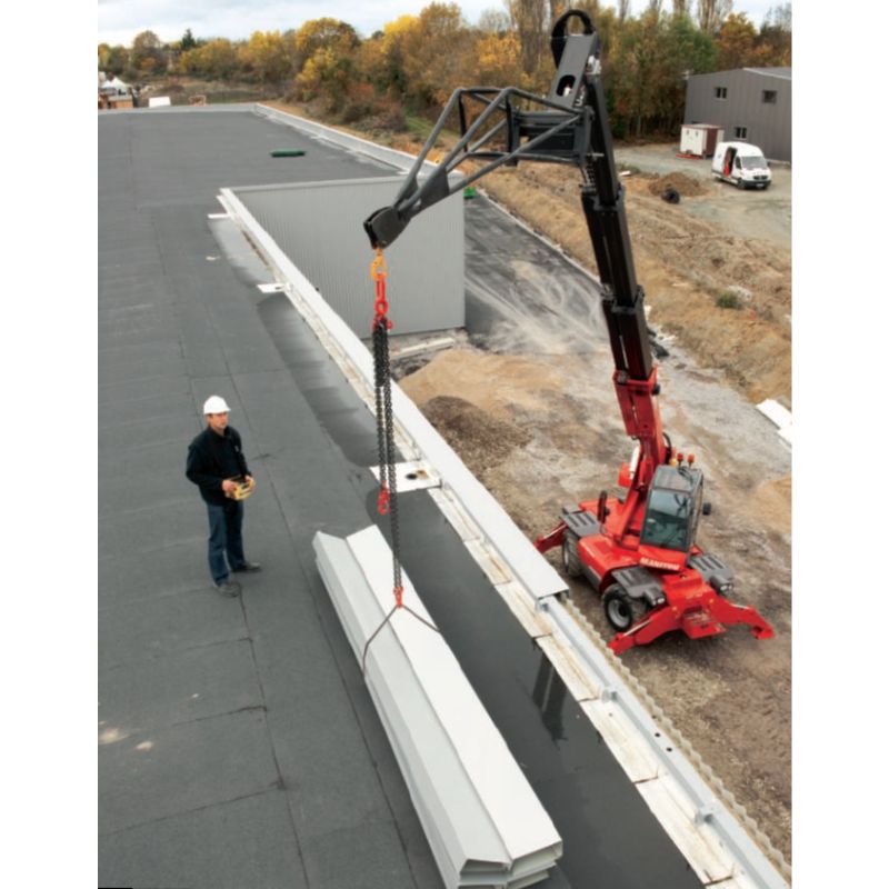 sollevatore telescopico rotativo per aumento produttivo in cantiere manitou  tecnostrutture