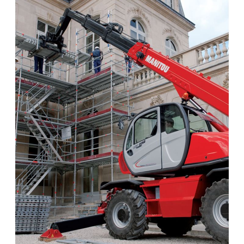 sollevatore telescopico rotativo stabile su ogni terreno manitou MRT  PRIVILEGE tecnostrutture