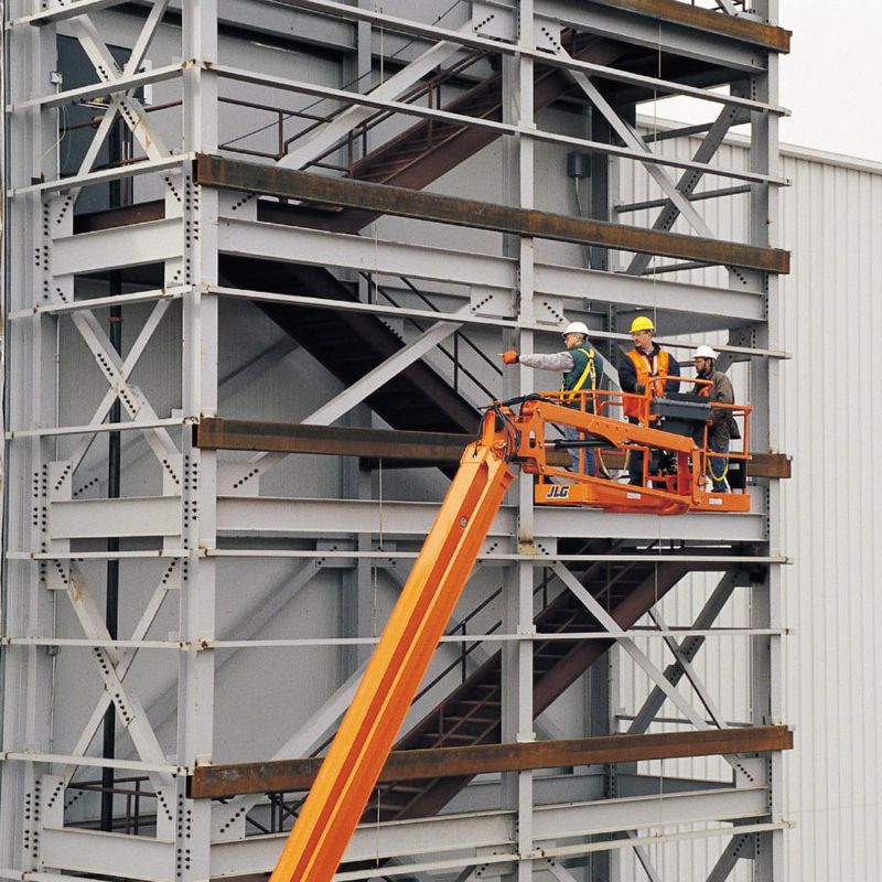 sollevatori a braccio telescopico accesso laterale con barra a discesa jlg  sjp noleggio tecnostrutture